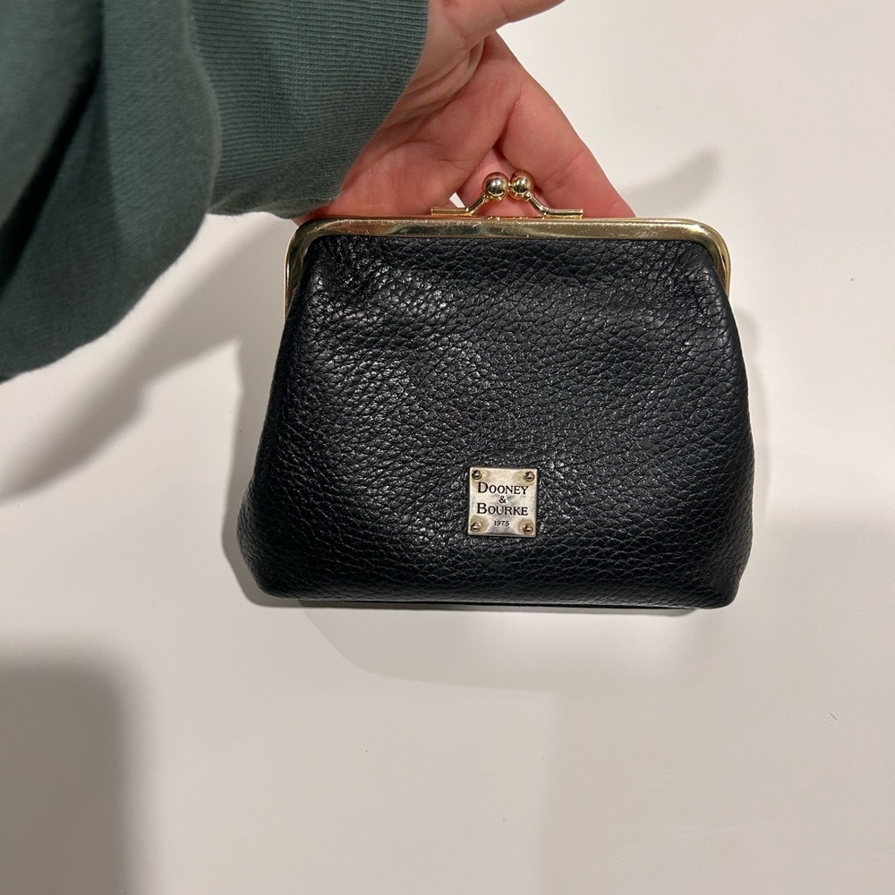 Vintage Dooney & Bourke kiss lock coin wallet gold hardware Black - Picture 7 of 9